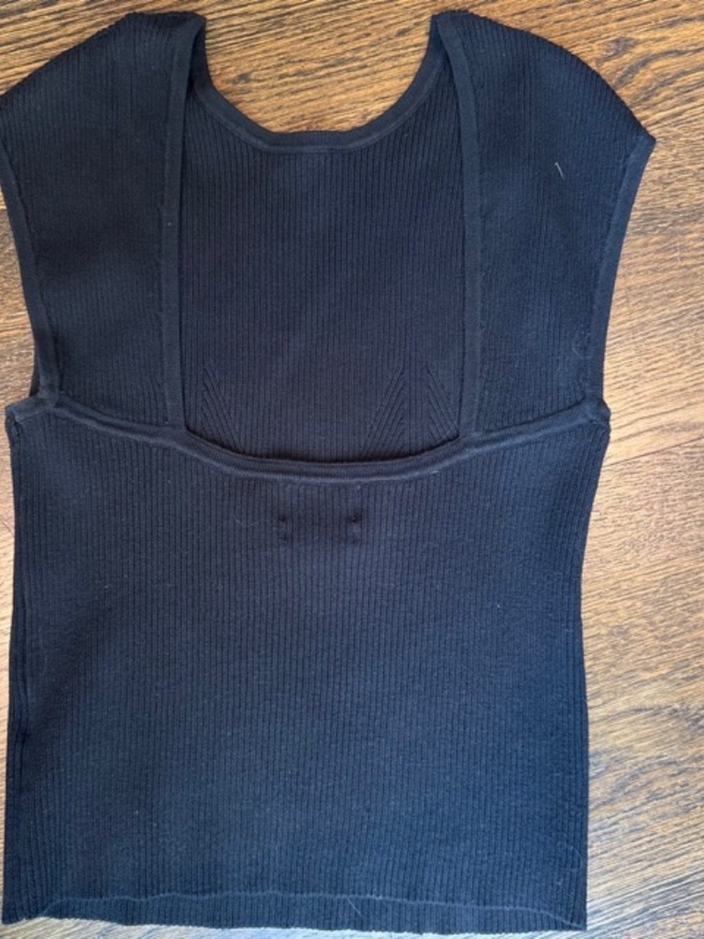 Backless knit top